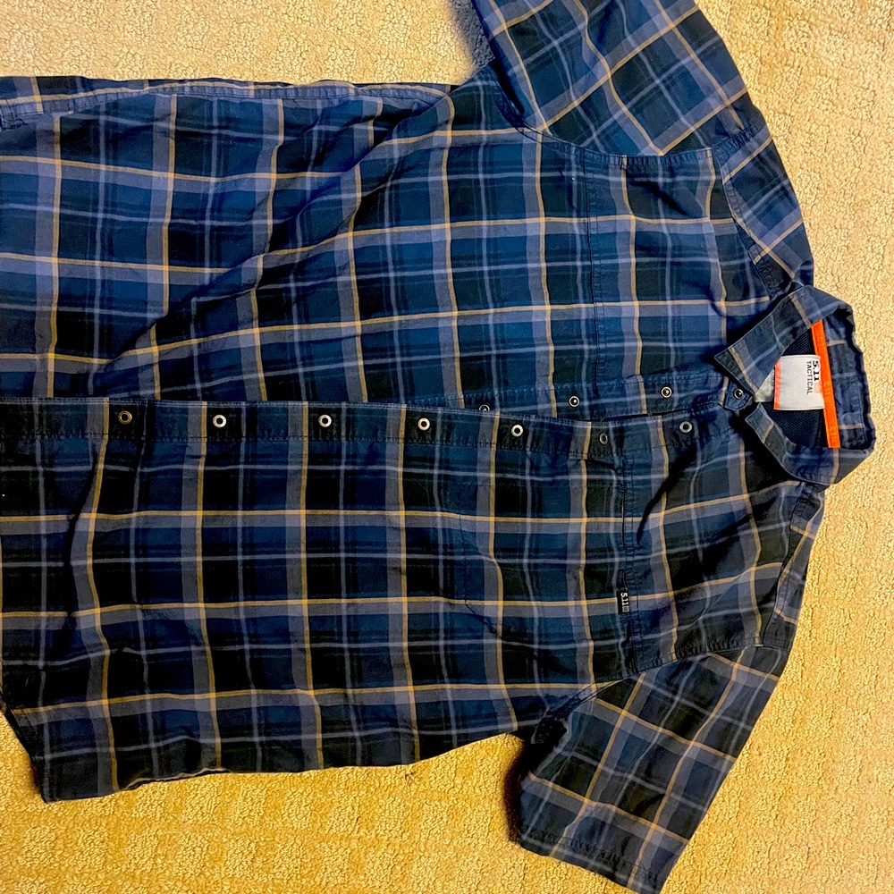 Size L/G, 5.11 Tactical short sleeve, large mens button down plaid shirt